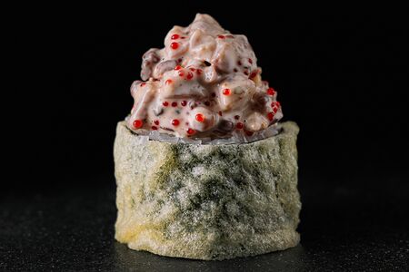 Тёплый ролл Осьминог, креветка, унаги