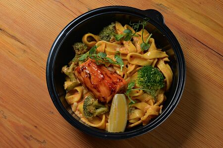 С брокколи и форелью