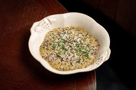 Татаки из говядина с копченым пармезаном