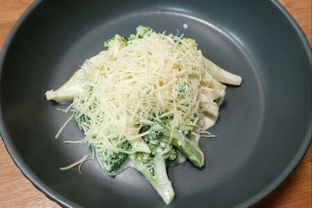 Брокколи в сливочном соусе с чесноком