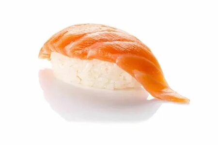 Суши с лососем