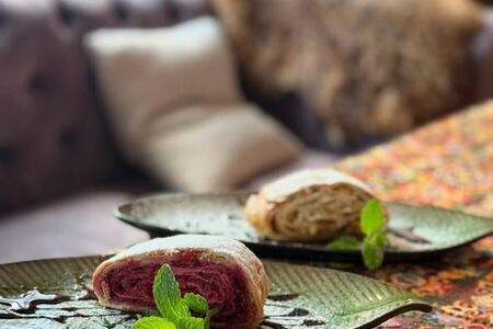 Штрудель с вишней 