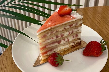 Клубничная девочка 