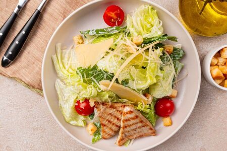 Цезарь с курицей