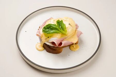 Бенедикт с тамбовским окороком 