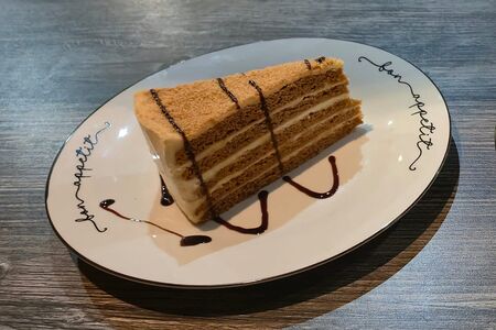 Торт Медовик