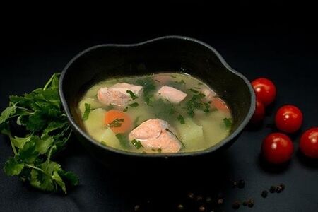 Уха с лососем