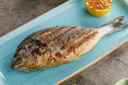 Дорадо на гриле