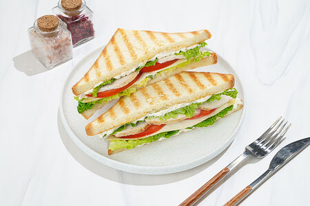 Сэндвич с индейкой и азиатским соусом