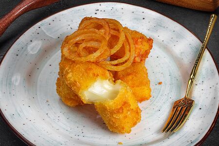 Жареный сыр Сулугуни