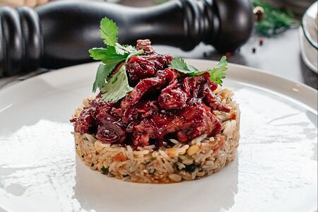 Персидский плов с курицей в кизиловом соусе