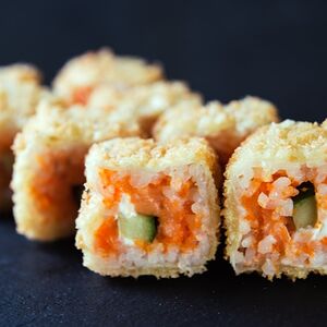 Теплый ролл Кунсей харумаки