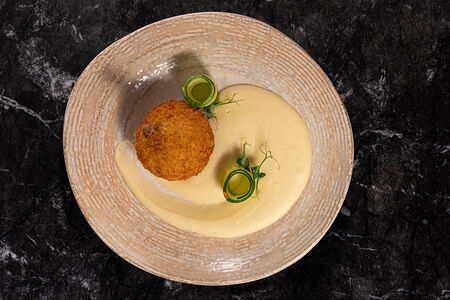 Котлета по-киевски с картофельным пюре