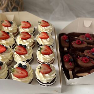 Набор десертов Капкейки и Эскимо на День рождения или корпоратив