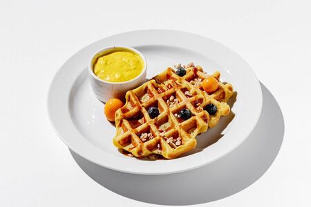 Вафли из манго с кремом маракуйя