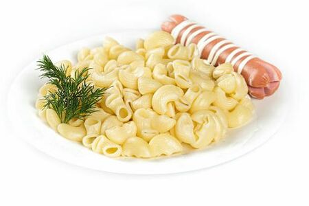 Макароны с сосиской
