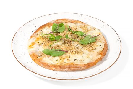 Белковая пицца с грушей и сыром моцарелла 