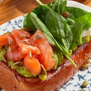 Бриошь с форелью слабой соли