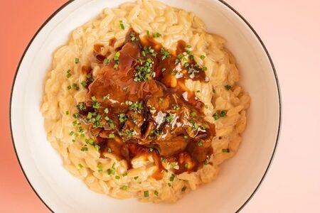 Орзо с томлёной говядиной и соусом терияки
