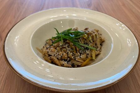 Лапша Удон с курицей и овощами