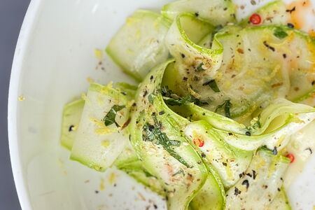 Карпаччо из кабачка 