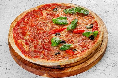 Пицца двойная Чикконе и Пеперони