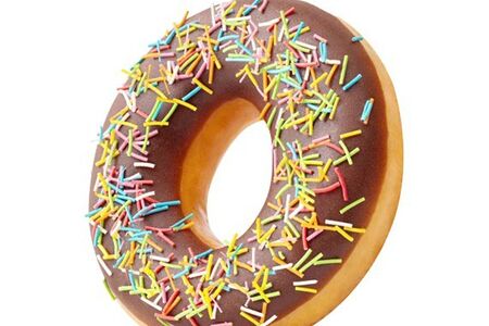 Ринг в шоколадной глазури с радужной посыпкой 