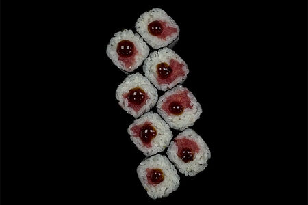 Ролл с тунцом