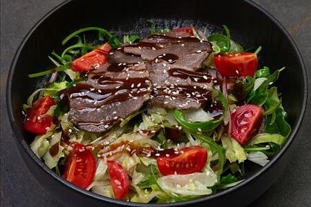 Салат с говядиной