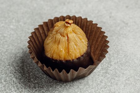 Конфета с инжиром