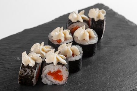 Ролл сливочный с лососем