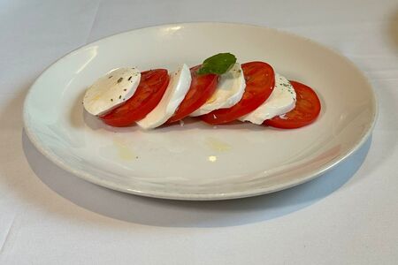 Капрезе Томаты-моцарелла