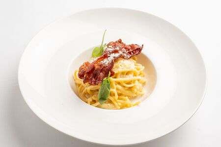 Спагетти Карбонара (яйцо) 