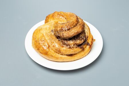 Булочка с корицей