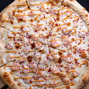 Пицца с креветками