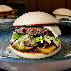 Bao-burger с двойной говядиной