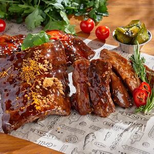 Свиные ребрышки в соусе BBQ