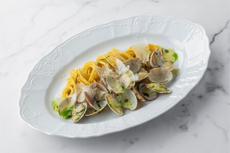 Паста с вонголе в сливочном соусе