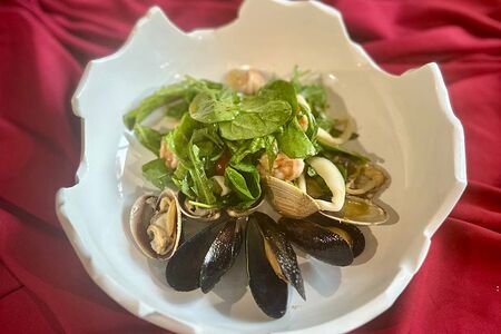 Салат с морепродуктами