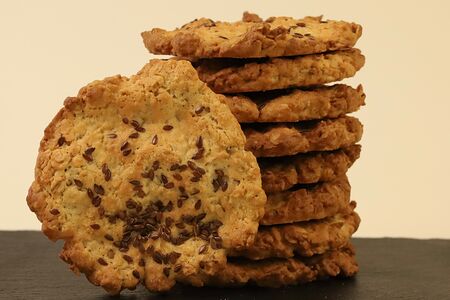 Печенье овсяное со злаками