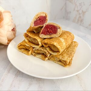 Блины с клубникой 