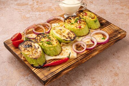 Кабачок на мангале