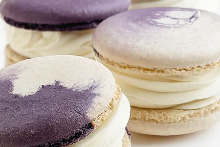 Макарон Лаванда-черника
