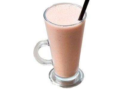 Смузи клубника-банан на кокосом молоке