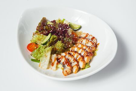 Салат с угрём