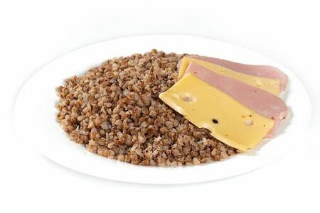 Каша гречневая с ветчиной