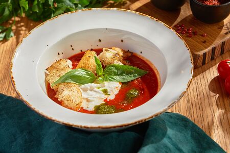 Паппа Аль помодоро со страчателлой