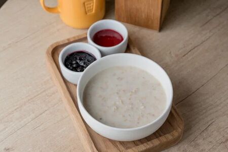 Овсяная каша на безлактозном молоке