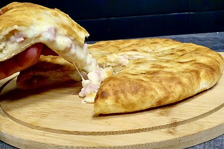 Пирог с ветчиной, сыром и картофелем