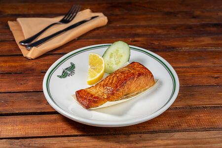 Стейк из лосося в коптильне